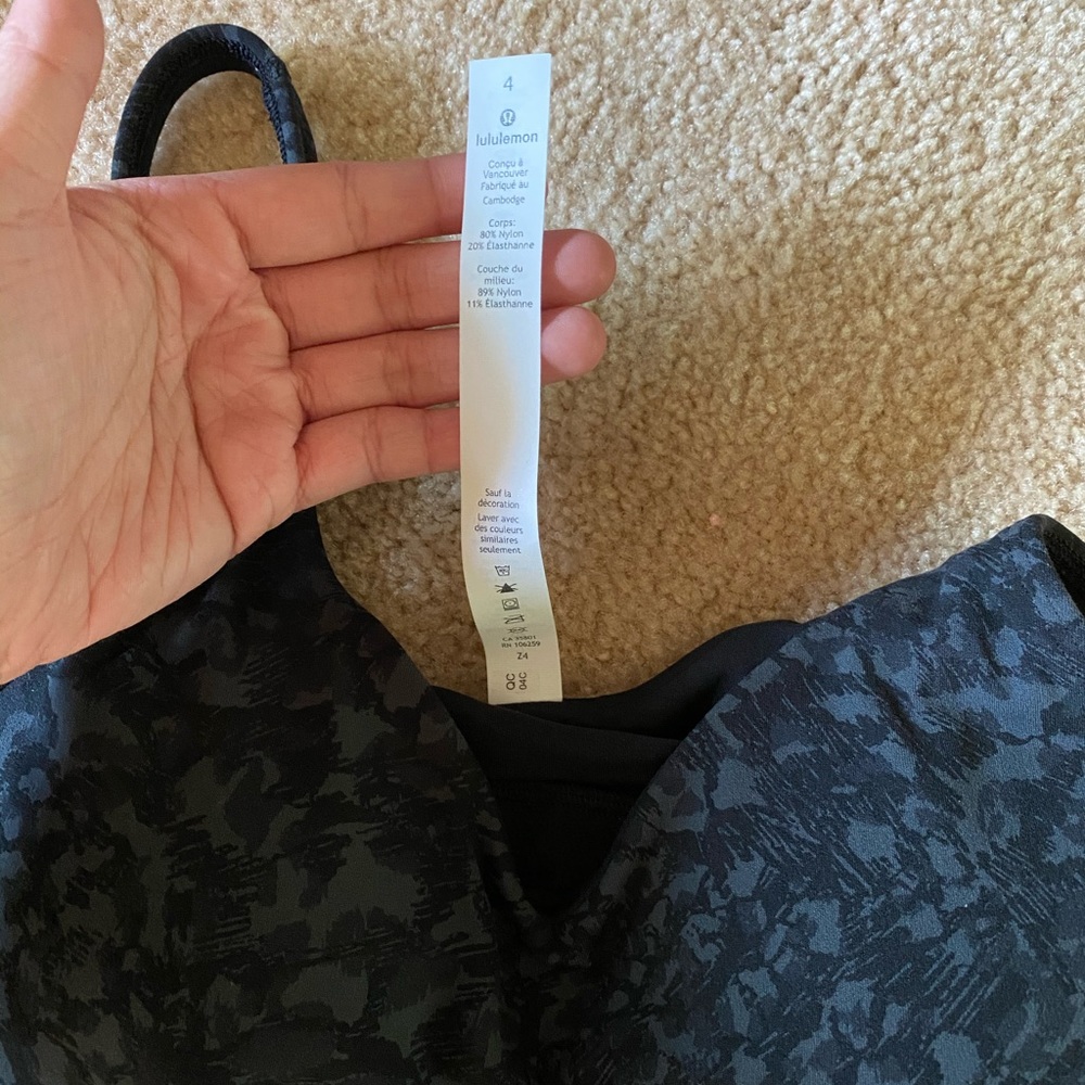 PSA - FAKE LULULEMON ALIGN TANK  *Scam Alert* - Picture 11 of 11